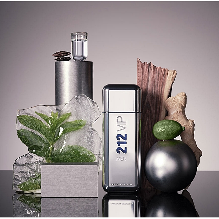 Nước hoa nam Carolina Herrera 212 Vip Men | Xixon Perfume